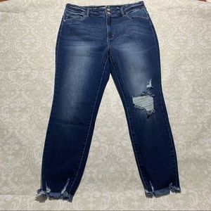 Kancan high rise distressed skinny jeans size XL